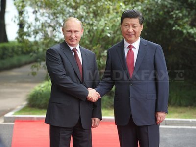 Putin caută susținere în fața occidentalilor. Președintele rus, primit în China de Xi Jinping