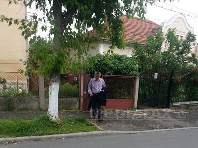 Percheziții la Consiliul Județean Cluj, la locuința președintelui instituției și la Aeroport într-un dosar de corupție. Horea Uioreanu, dus de anchetatori la sediul CJ