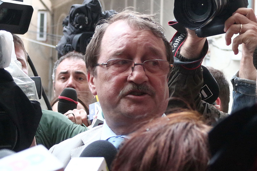 Mircea Băsescu, REȚINUT în dosarul traficului de influență