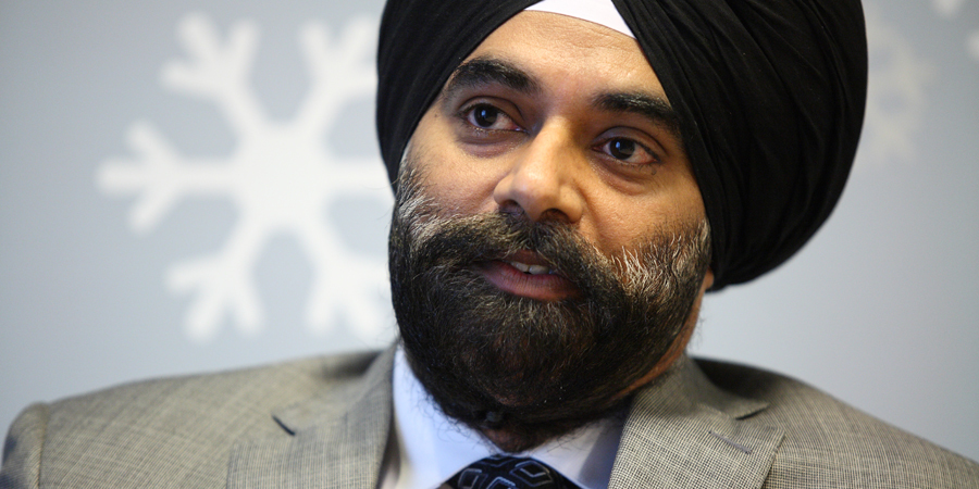 Indianul Ravinder Takkar, șeful Vodafone România, vorbește la MEET THE CEO despre viitorul în telefonia mobilă