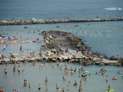 Programul "Litoralul pentru toți", prelungit. Turiștii pot merge la mare cu 50% reducere la cazare până pe 22 iunie