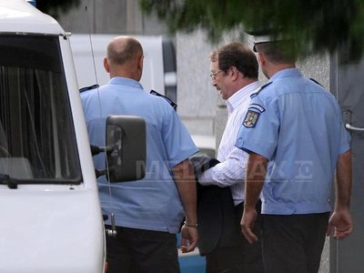 Mircea Băsescu, la Curtea de Apel București pentru judecarea contestației față de arestare. Instanța a rămas în pronunțare