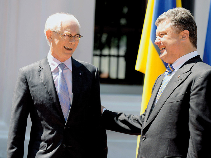 Politica pașilor foarte mărunți pentru Ucraina