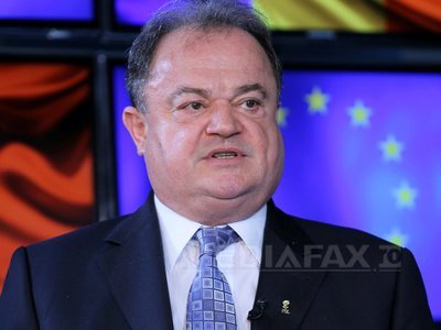 Blaga: Astăzi, Parlamentul și partidele își împart ultimele locuri în încrederea populației