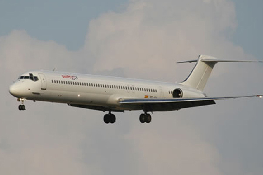 Un avion cu 116 oameni la bord, printre care și un român, a dispărut de pe radare și S-A PRĂBUȘIT. Toți pasagerii au murit