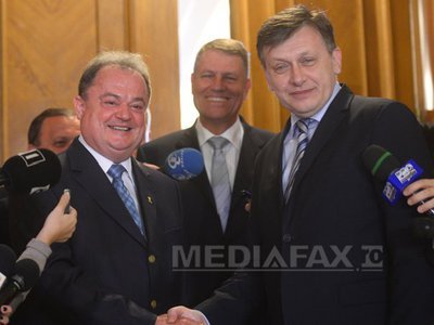 Antonescu: Intervenția lui Băsescu e binevenită, arată că nu are adversar mai puternic decât PNL-PDL