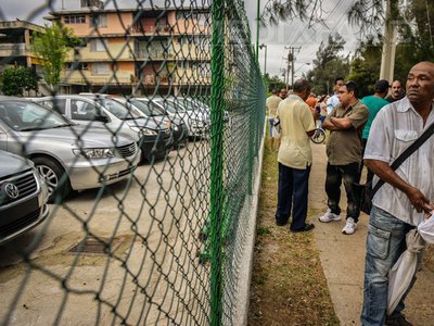 Prețuri record pentru mașini în Cuba: 50 de autovehicule, vândute în primele 6 luni de la eliminarea limitelor impuse la achizițiile auto