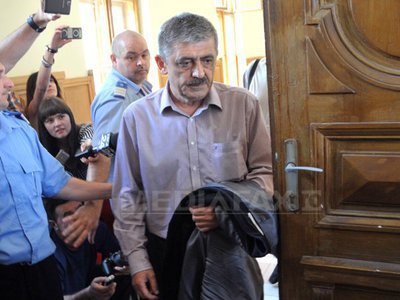 Horea Uioreanu, judecat pentru că ar fi cerut informații despre supravegherea sa de la un subofițer SRI