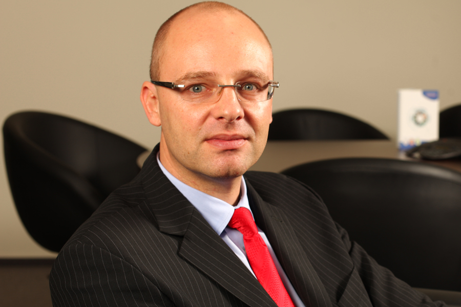 Măsuri pentru relansarea economiei de la Ivo Kalik, director general Provident Financial România