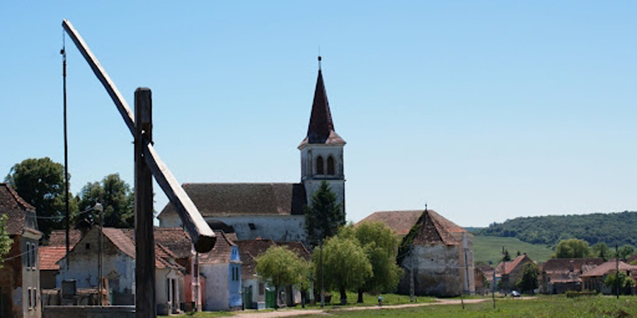 Cel mai frumos sat din România este pe cale de dispariție