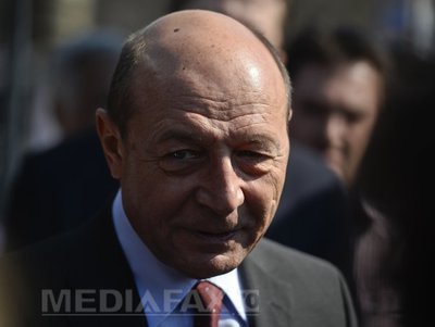 Băsescu avea 10-15 cutii ”mai mari” cu documente în sediul PD