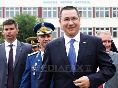 Ponta: Toți absolvenții de școli militare sunt angajați "din prima zi"