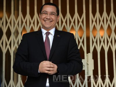 Ponta despre numele lui: "Viorel" vine de la nașa, "Ponta" vine de la familia mea, Ponte, din Trieste