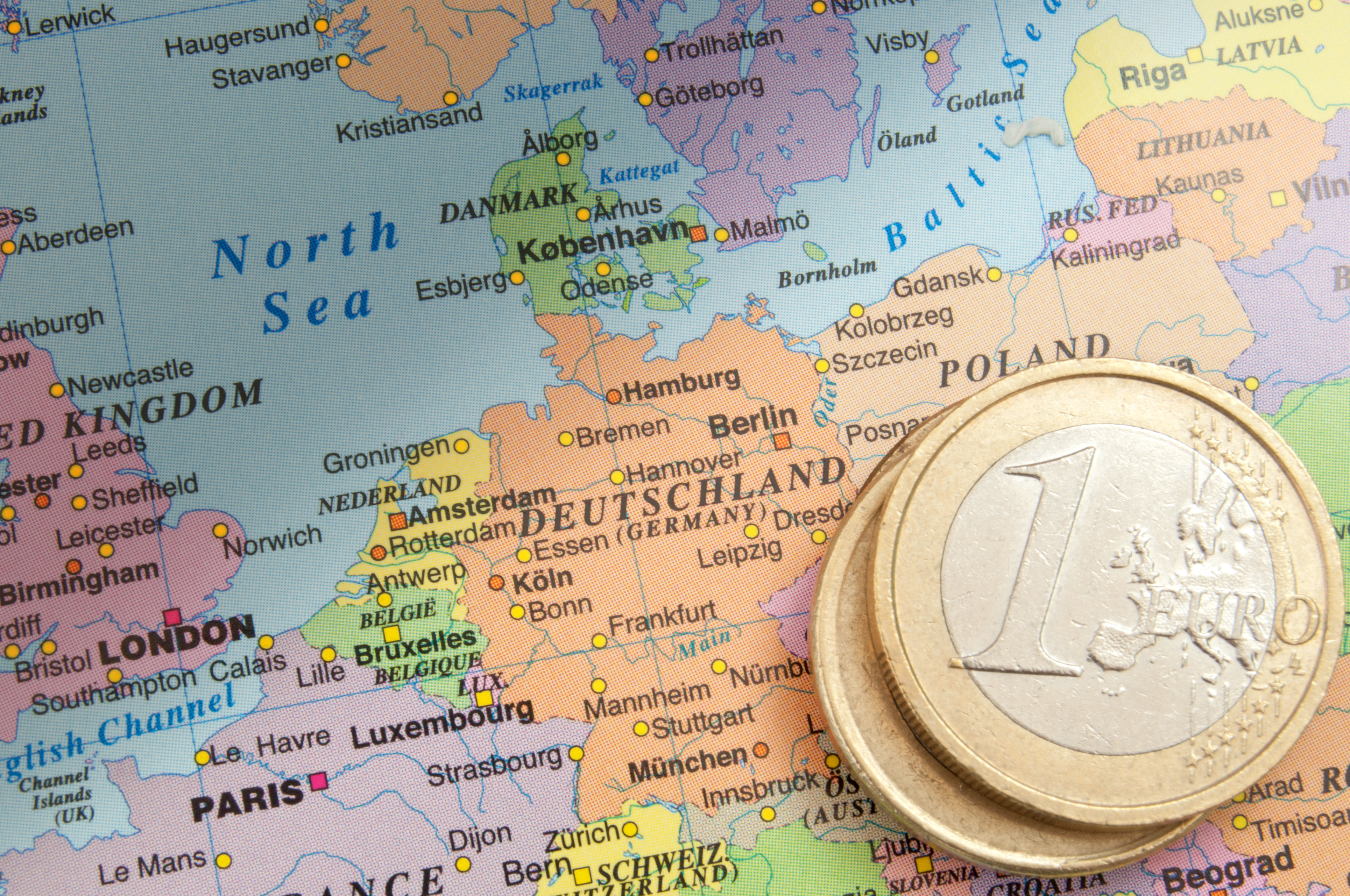 Românii își mută firmele în Bulgaria. Cei din domeniul hotelier caută taxe mai mici peste Dunăre