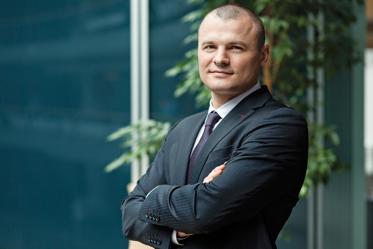 Petrom i-a dat pe mână șase milioane de euro unui absolvent de ASE la cinci ani de la angajare