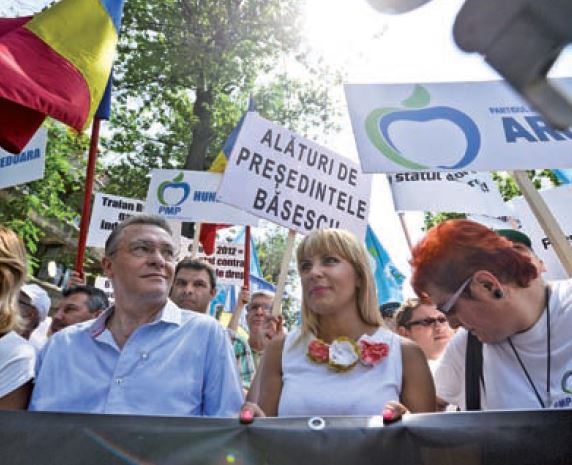 Experiment chimic de dreapta cu Mandela și politruci. Perlele politice ale săptămânii