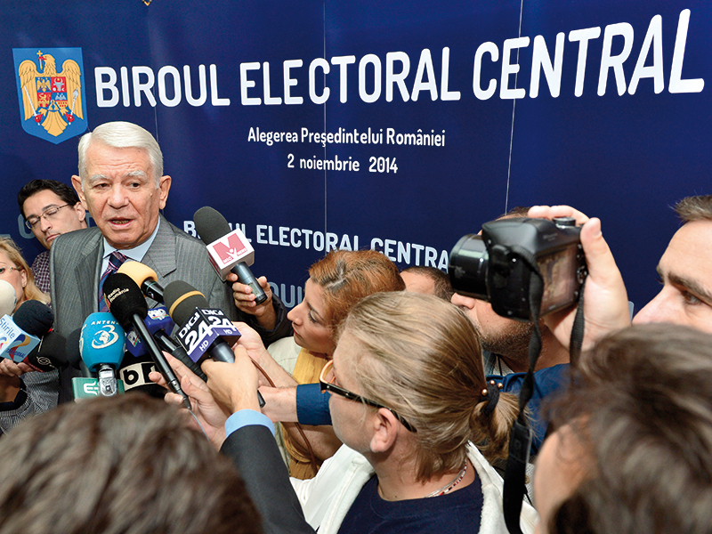Un candidat de carieră: Meleșcanu