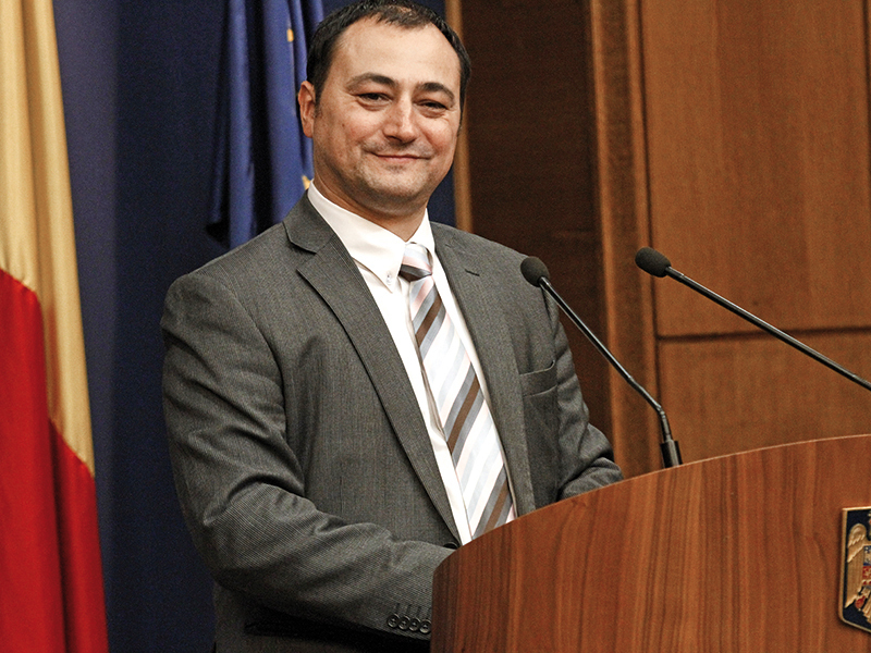 Unde dau ofițerii acoperiți și unde crapă mintea politrucilor. Perlele politice ale săptămânii