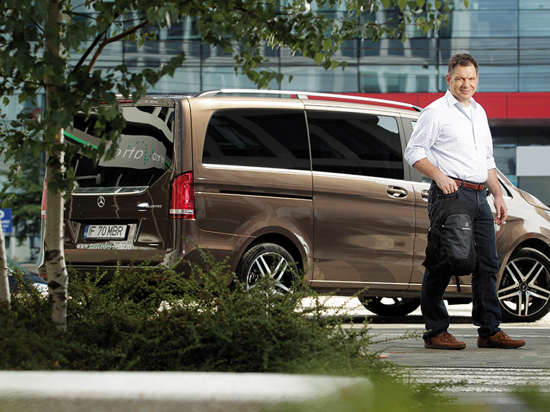 Boris Billich: Mercedes-Benz este singurul brand premium care crește în România