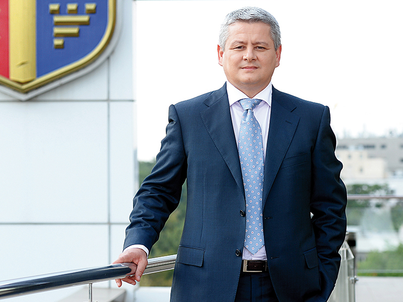 Dragoș Dinu, noul șef al afacerilor lui Țiriac: Copiii aceștia, născuți cu tableta în mână, 
vor fi cu totul altfel