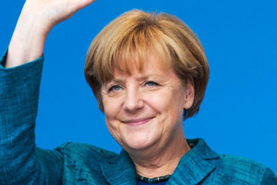 Scrisoarea Angelei Merkel către Klaus Iohannis. Este primul demnitar străin care îi scrie noului președinte al României