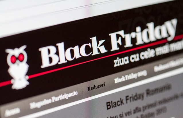 Cinci milioane de români vor face cumpărături de Black Friday