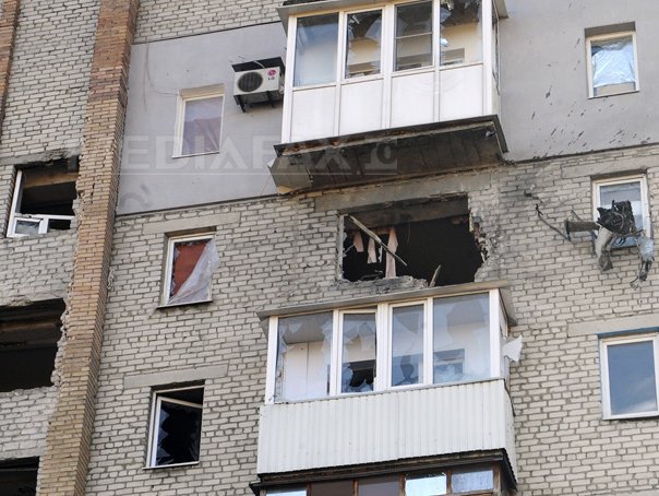 Confruntări intense de artilerie la Donețk. Rebelii au primit întăriri