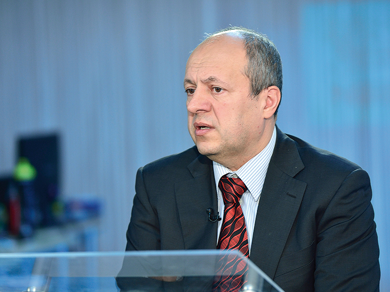 România urcă în topurile competitivității și așteaptă să vină investițiile străine
