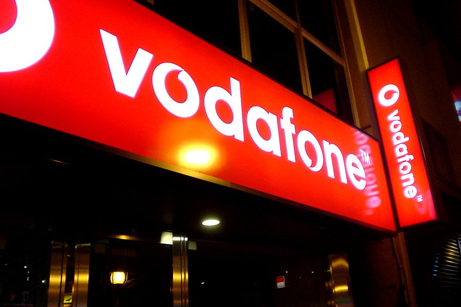 Vodafone atacă Orange și publică vitezele internetului mobil din România