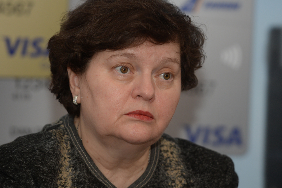 Ce avere are Silvia Columb, directorul comercial al TAROM cu salariu anual de peste 20.000 de euro