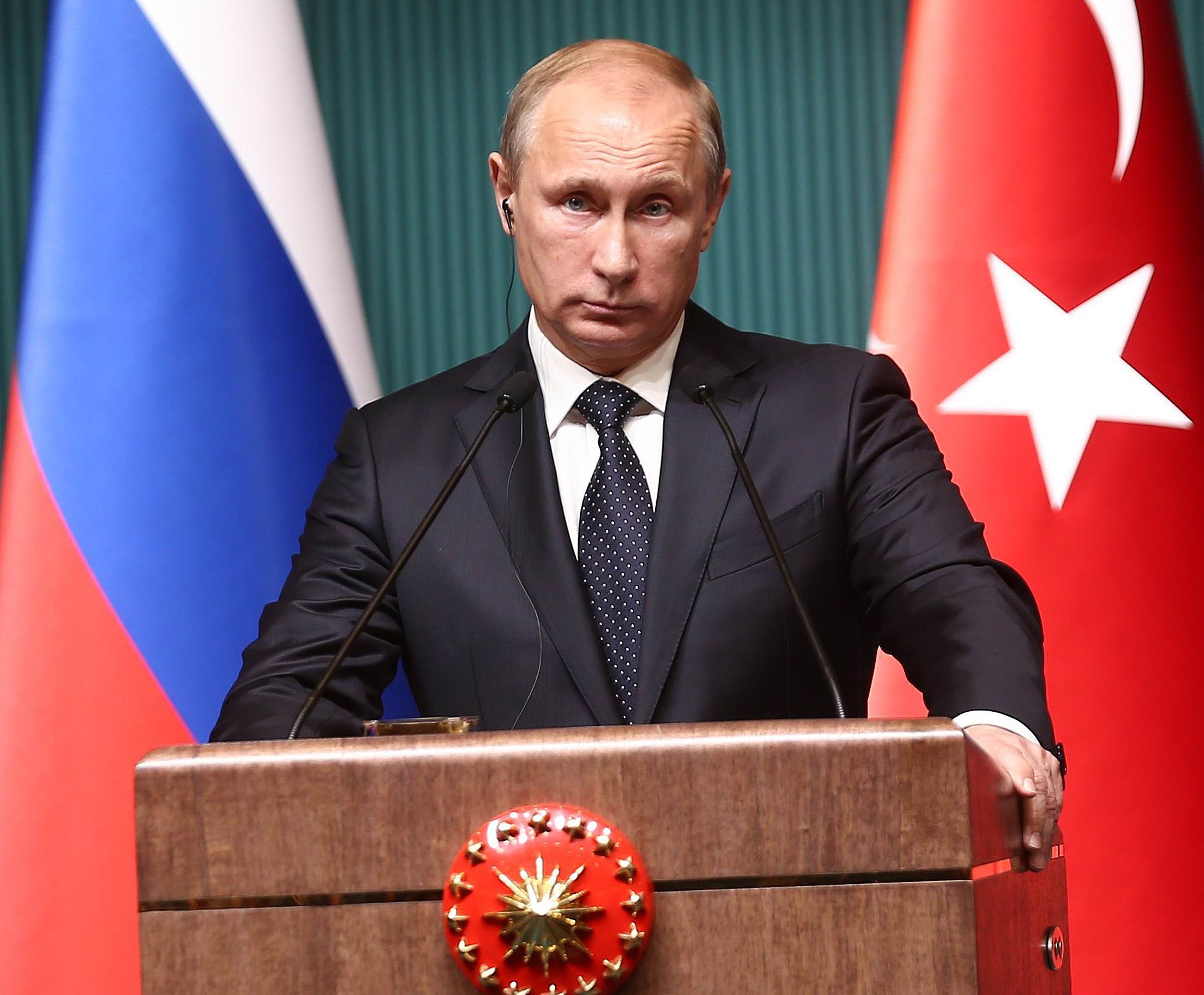 Vladimir Putin: Nimeni nu va putea obține avantaje militare asupra Rusiei. Nu ar trebui să uităm lecțiile trecutului