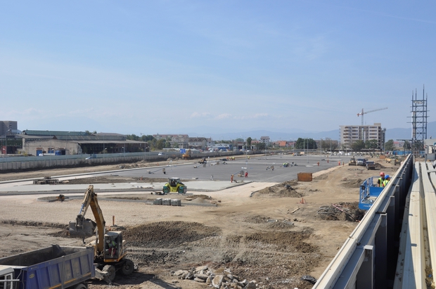 Coresi Shopping Resort caută să angajeze 500 de oameni