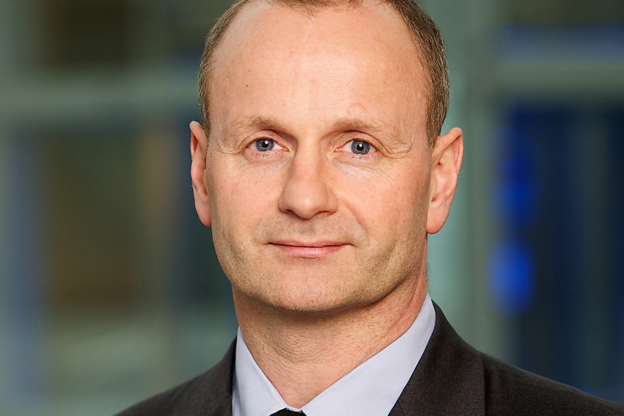 Steen Jakobsen: „Lumea ar fi mai bună fără politicieni, fără factorii de decizie din băncile centrale, fără toți economiștii șefi din lume”