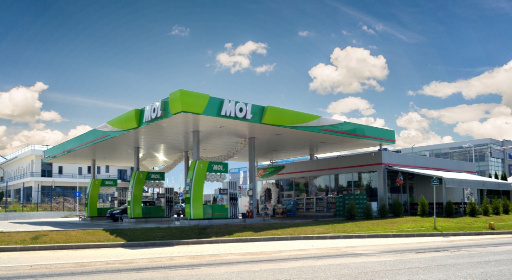 MOL a finalizat achiziția benzinăriilor ENI