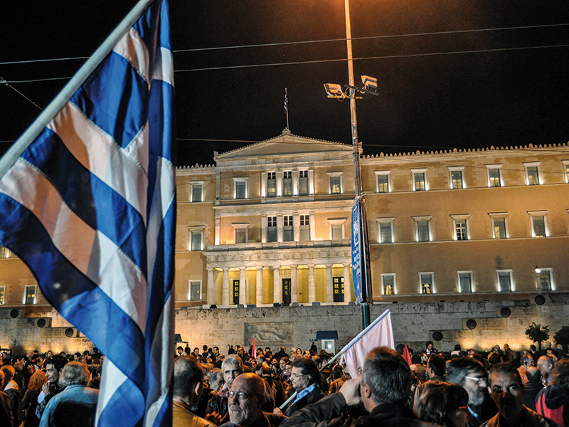 BCE vrea să împiedice băncile din Grecia să încalce legislația UE prin finanțarea guvernului peste limita maximă admisă