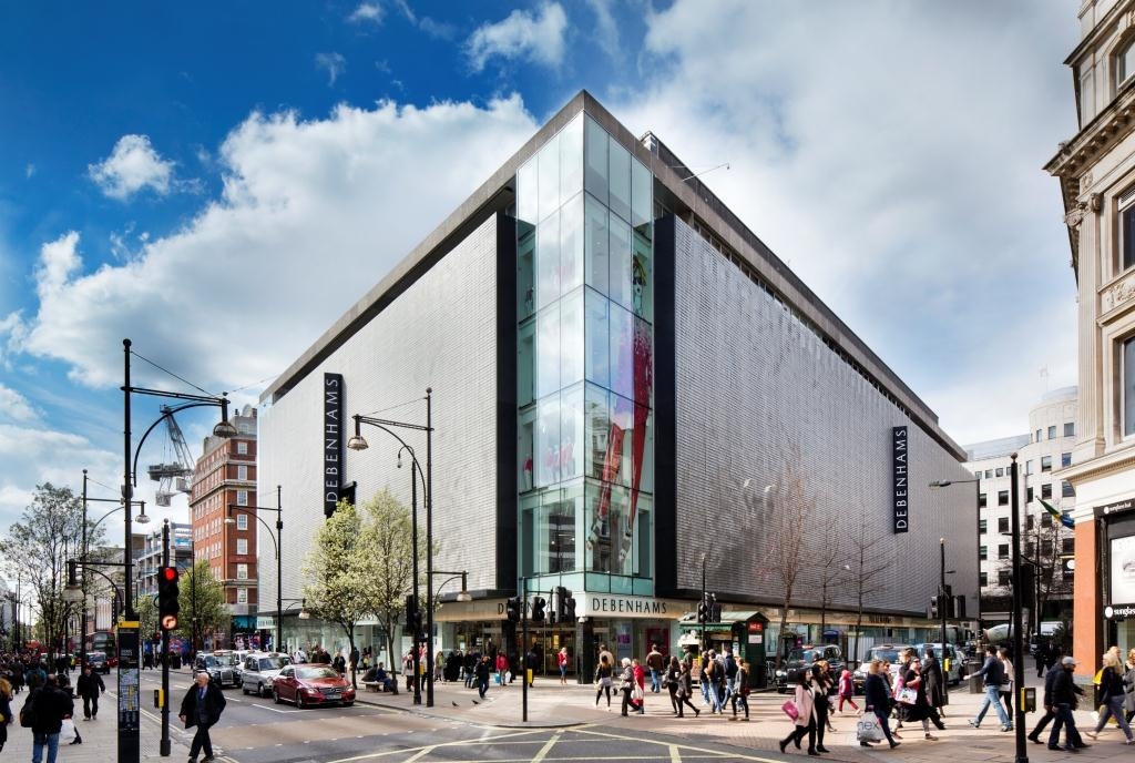 Debenhams se întoarce și deschide un magazin de 2.800 mp în București