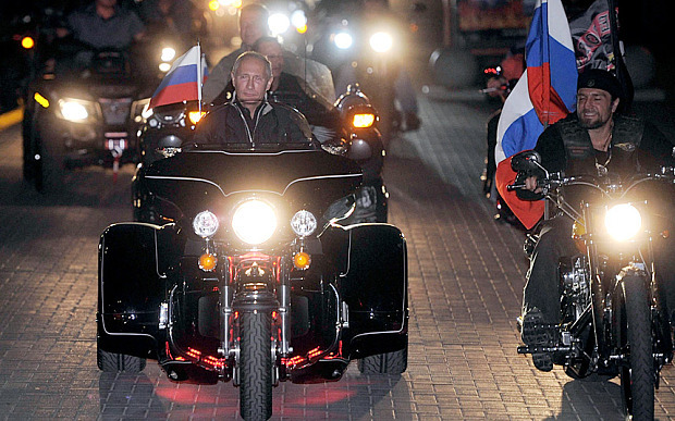 Polonia se opune găștii de motocicliști ai lui Putin - fețele nevăzute ale conflictului ruso-european - FOTO+VIDEO