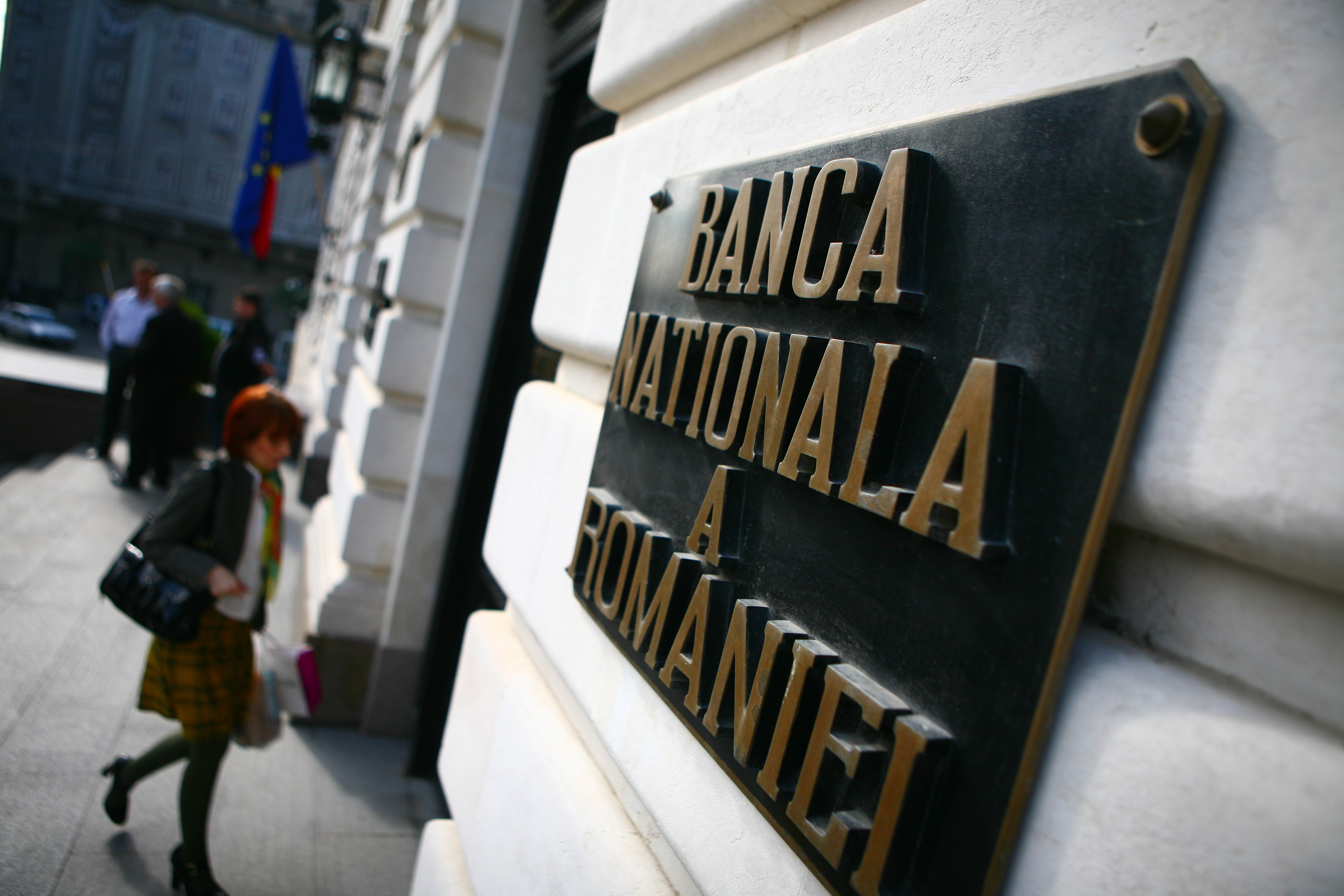 Reacția BNR la explozia celor mai scumpe credite din România: Nu avem competențe legale în sensul reglementării dobânzilor