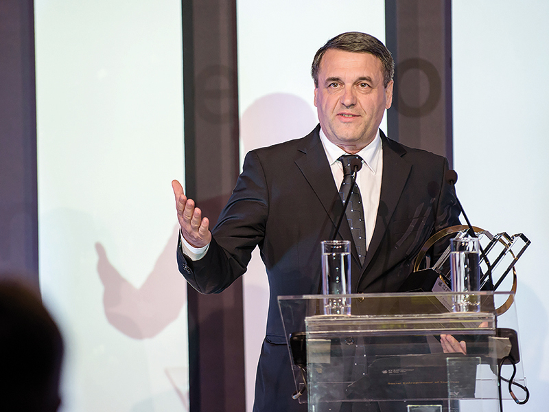 Antreprenorul Mircea Tudor se pregătește să devină, din inovator de profesie, industriaș elvețian