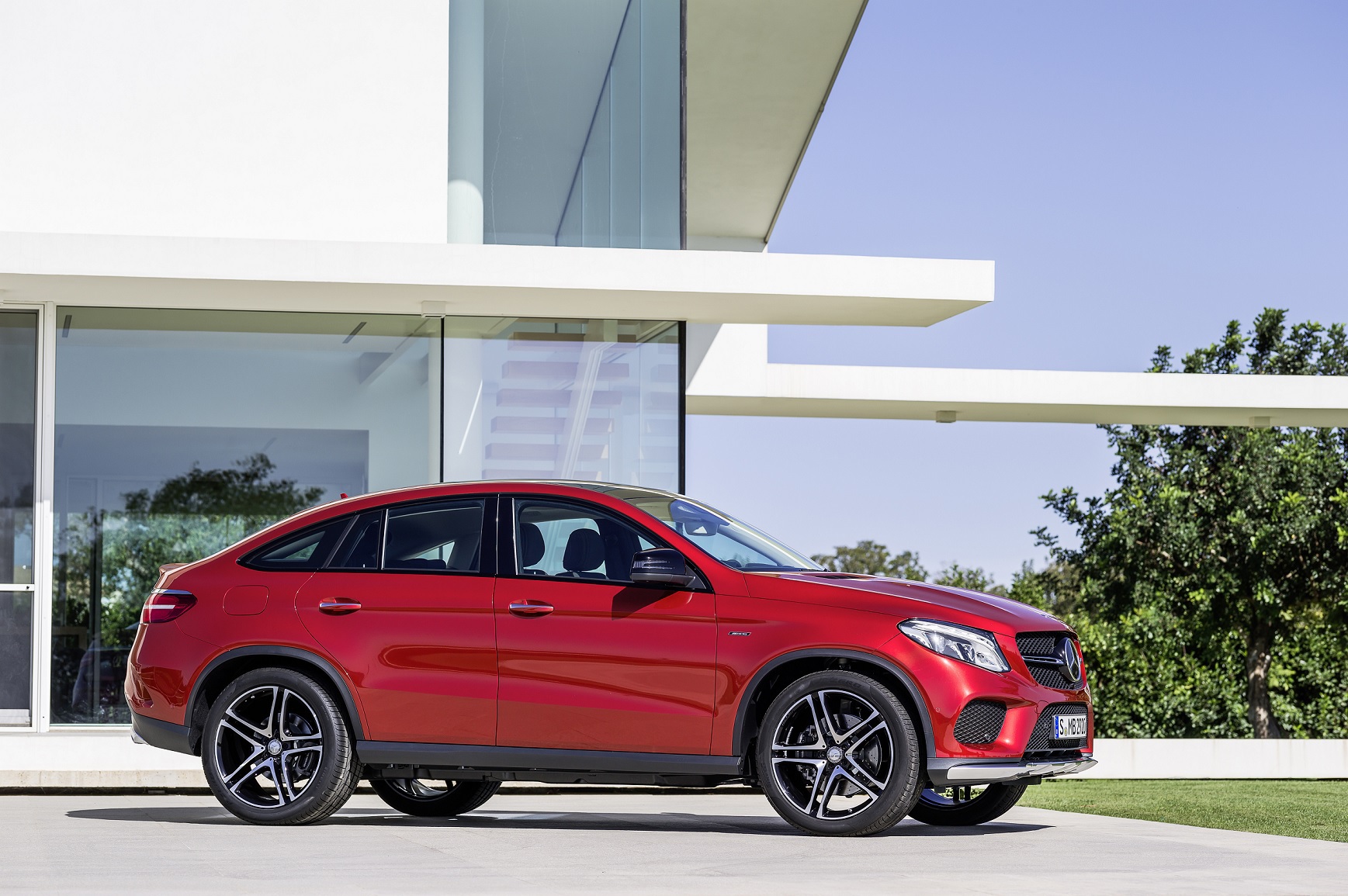 Mercedes-Benz a lansat modelul GLE Coupé, cu prețuri începând de la 70.370 de euro