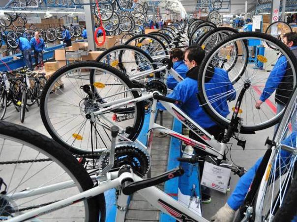 România, pe un loc fruntaș în UE la producția de biciclete. Câte unități se fabrică într-un an