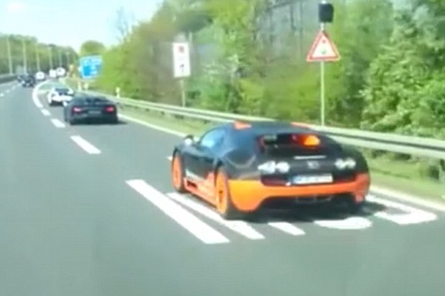 Primele imagini cu succesorul Veyron. Cum arată noua supermașină produsă de Bugatti - VIDEO
