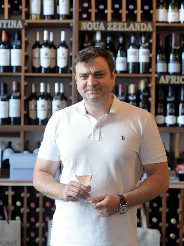 A preluat în 2009 afacerea Vinexpert și a triplat rețeaua în plină criză