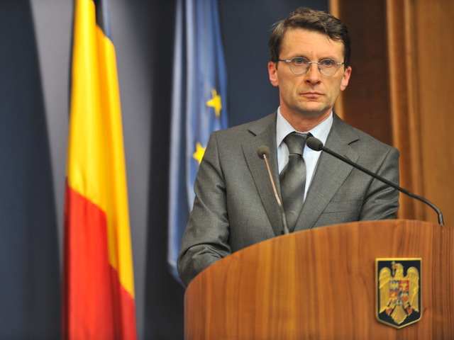 AVERTISMENTUL BNR: Dacă BCE nu va mai prelungi finanțarea băncilor elene, mâine băncile din Grecia vor fi inchise