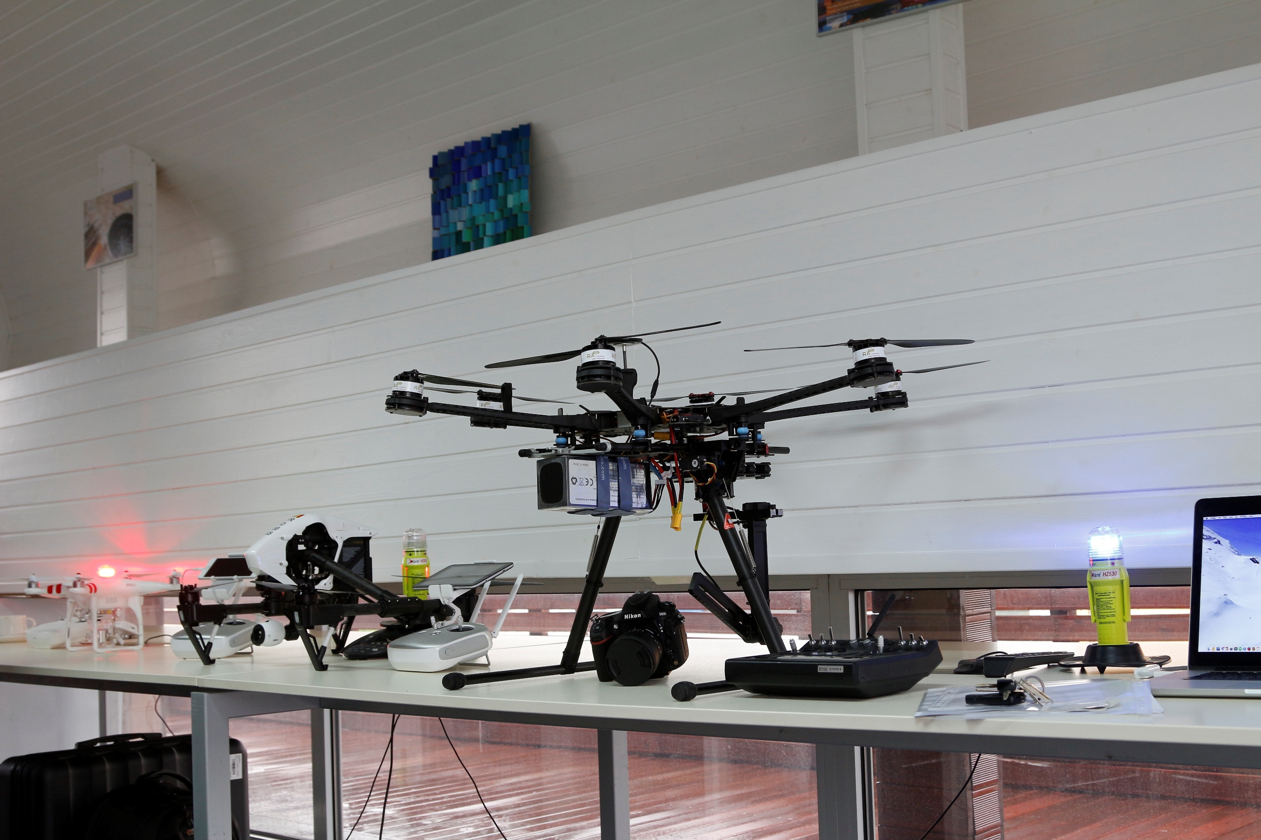 CertAsig a lansat asigurarea pentru drone și a asigurat prima dronă din România pentru daune de până la un milion de euro