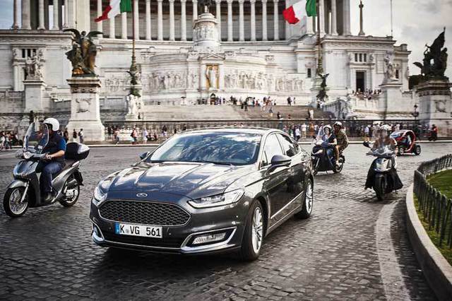 Test drive pe străzile Romei cu Mondeo Vignale, pariul Ford pe piața de lux: Doar la scaune s-a lucrat doi ani și jumătate