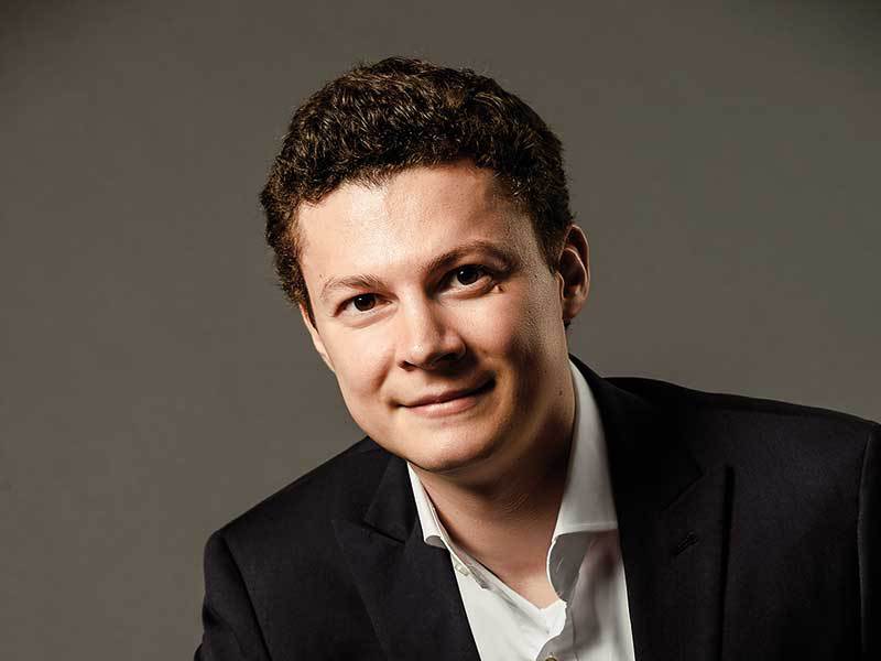 Opinie Valentin Ghiuș: Istoria se repetă, și în finanțe