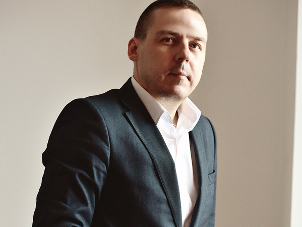 După 10 ani în corporații, a pus bazele unei companii care are venituri sute de mii de euro