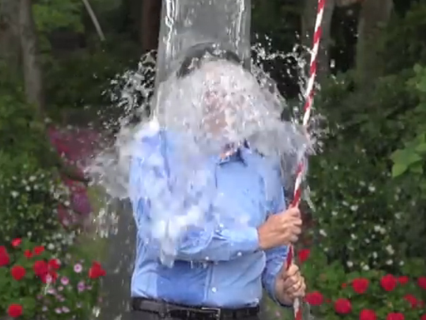 Vă amințiți de "Ice Bucket Challenge"? Ce s-a întâmplat cu donațiile de milioane de dolari - VIDEO