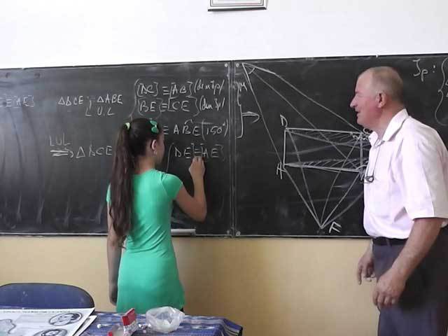 Dezastrul din învățământ: Un profesor român câștigă de 10 ori mai puțin decât unul german și de 3 ori sub unul grec